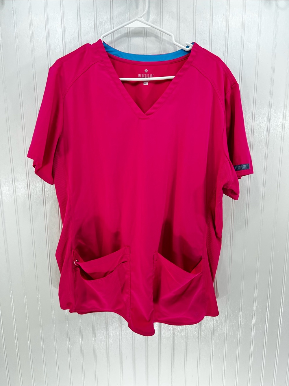 Med Couture Touch Hot Pink Punch Scrub Top V-Neck 2XL Barbie Pink Healthcare